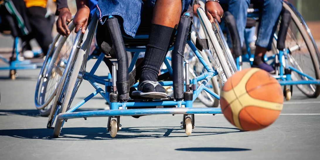 Ράμπα πρόσβασης και θέσεις για ΑμΕΑ στο Ποσειδώνιο Αθλητικό Κέντρο στη Θεσσαλονίκη