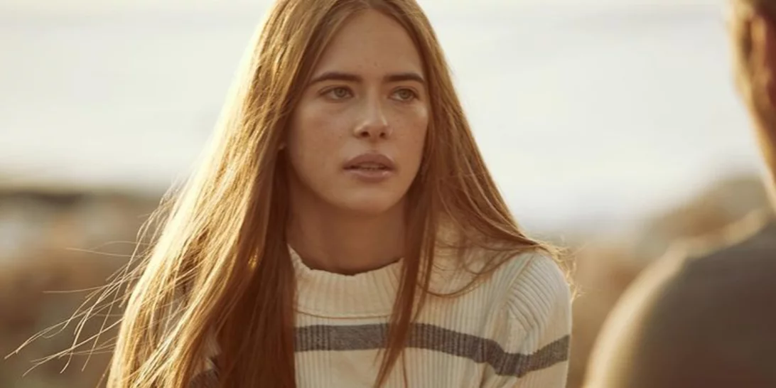 "Πόσο μοιάζουν" | Η Αναστασία Τσιλιμπίου αγκαλιά με τη μητέρα της στη θεατρική της πρεμιέρα