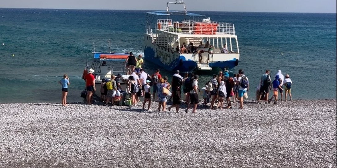 Ρόδος | Η μεγαλύτερη επιχείρηση εκκένωσης που έγινε ποτέ σε πυρκαγιά στη χώρα