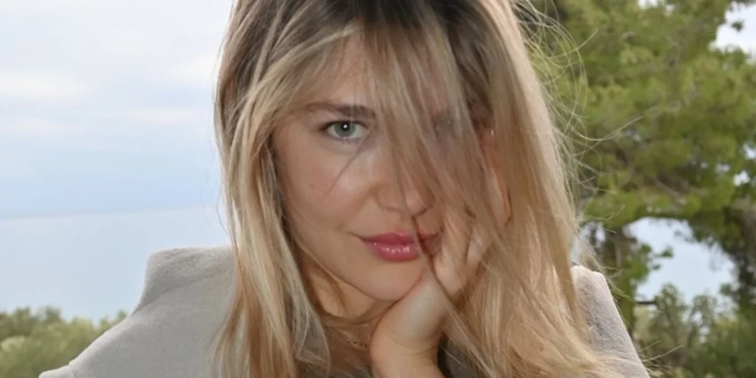 Η Κλέλια Ανδριολάτου με το μπικίνι της | Έκανε το πρώτο της μπάνιο στη θάλασσα