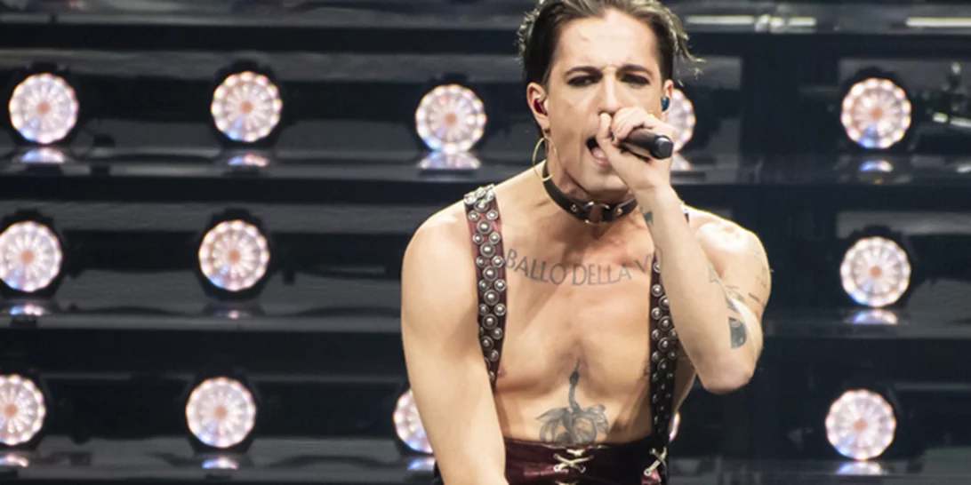 Ο τραγουδιστής των Maneskin εύχεται χρόνια πολλά γυμνός