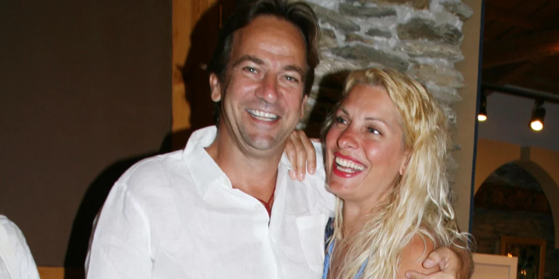 Ελένη Μενεγάκη - Ματέο Παντζόπουλος | Μετακομίζουν στην Κηφισιά (vid)