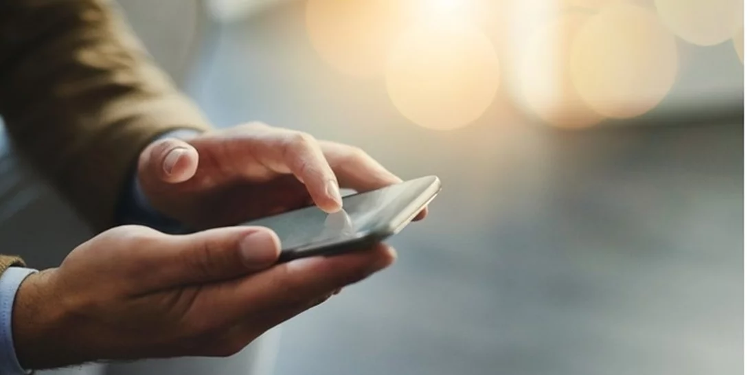 Η ΕΥΠ προειδοποιεί τους υπουργούς | Προσοχή με τα κινητά - Δεν είναι ασφαλείς οι γνωστές εφαρμογές επικοινωνίας