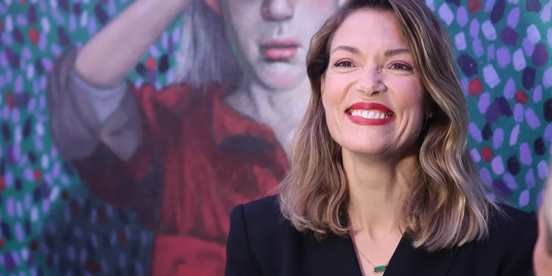 Λατρέψαμε τα κυματιστά μαλλιά της Βίκυς Καγιά | Δες βήμα - βήμα πώς θα τα αποκτήσεις