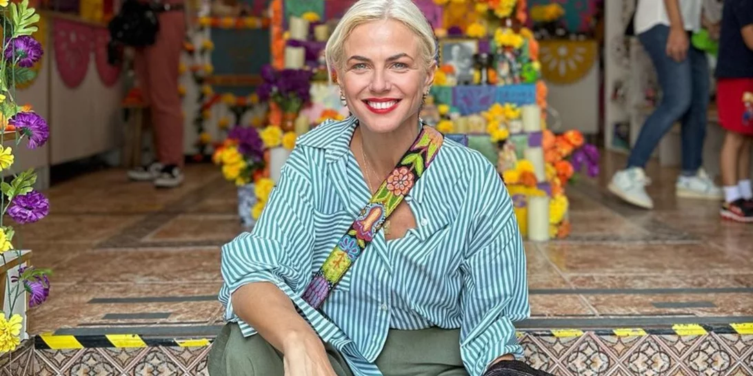 10 looks της Χριστίνας Κοντοβά στο Μεξικό που είναι ιδανικά για το μεταβατικό στιλ αυτής της εποχής