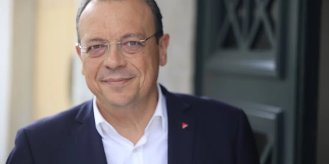 Σωκράτης Φάμελλος | Οι μεγάλες απώλειες της ζωής του, το τραγούδι που έγραψε και η σχέση με τον μουσικό αδελφό του