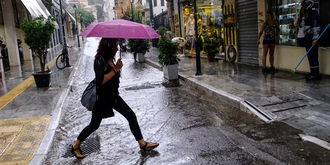 Καιρός | Σε ποιες περιοχές θα "χτυπήσει" η κακοκαιρία εξπρές με ισχυρές καταιγίδες - Θυελλώδεις βοριάδες την Κυριακή