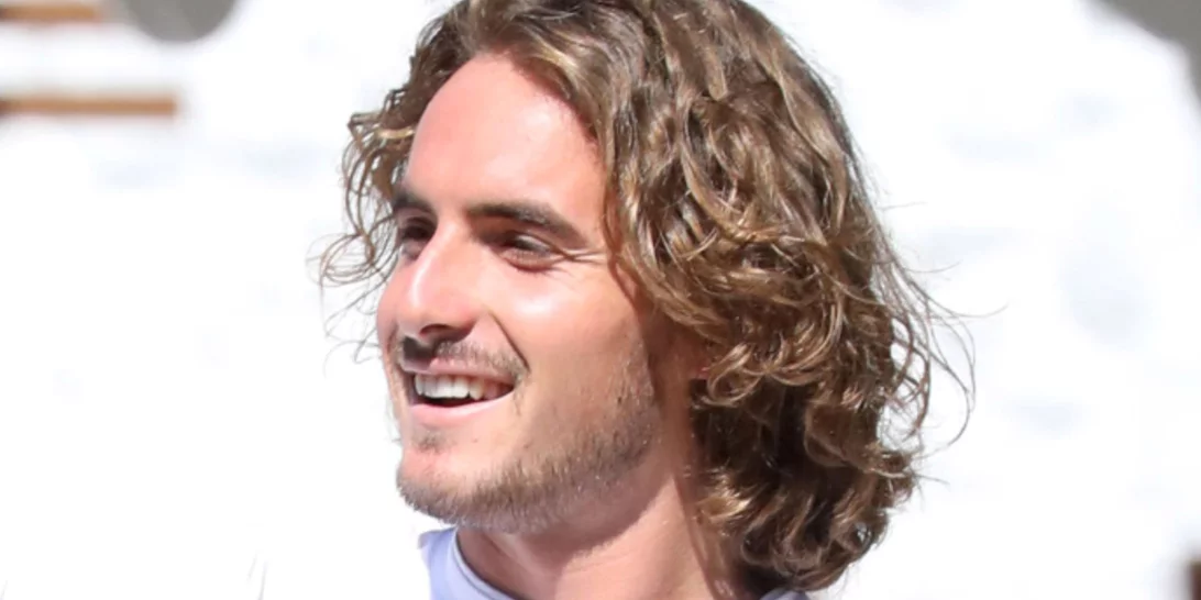 "Το Μαλιμπού είναι μαγικό μέρος" | Οι αντιδράσεις στην ανάρτηση του Στέφανου Τσιτσιπά