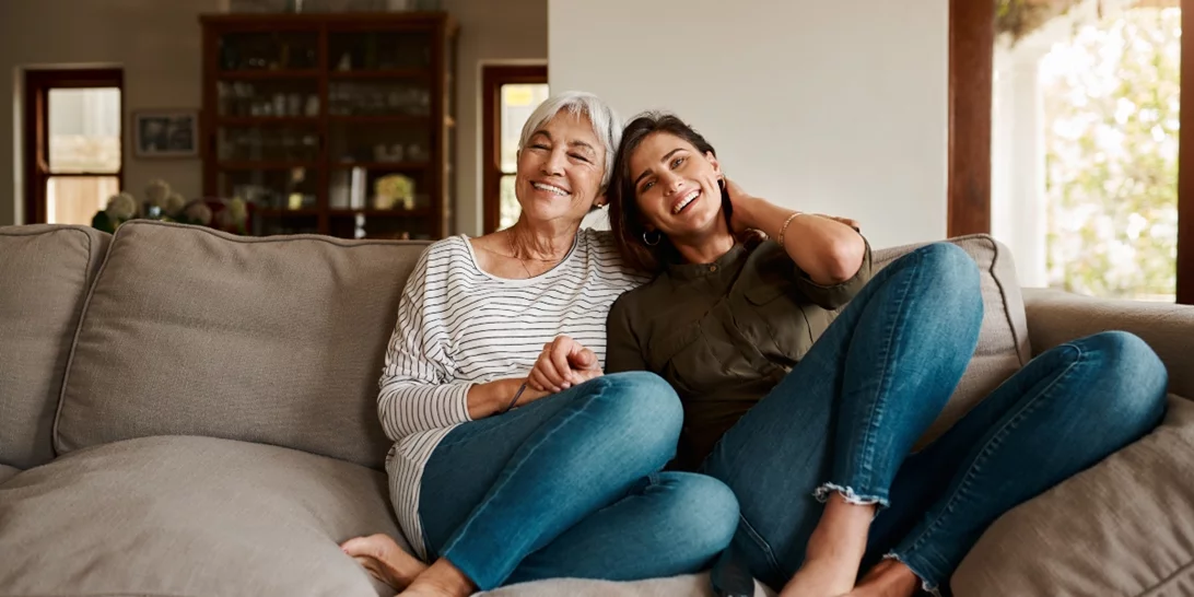 Γιορτή της Μητέρας | Τα ωραιότερα H&Μ φορέματα που μπορείς να κάνεις δώρο στη μαμά σου