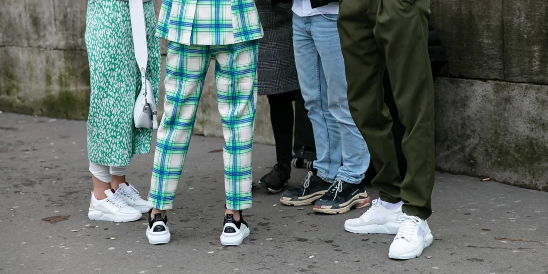 Τα ευέλικτα sneakers της Oysho είναι τα παπούτσια που χρειάζεσαι τον Σεπτέμβριο