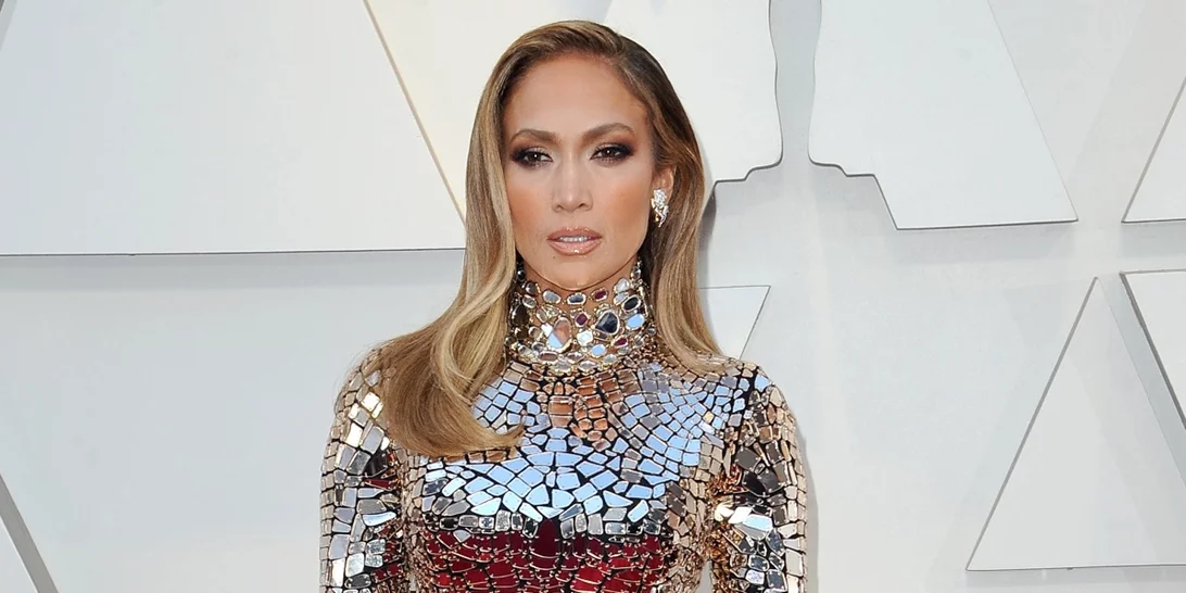 Η Jennifer Lopez με το χρώμα στα νύχια που δείχνει πάντα "ακριβό"