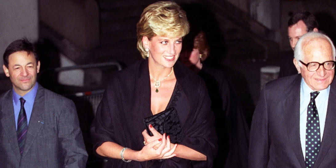 Plot Twist | Αυτό ήταν τελικά το αγαπημένο άρωμα της πριγκίπισσας Diana