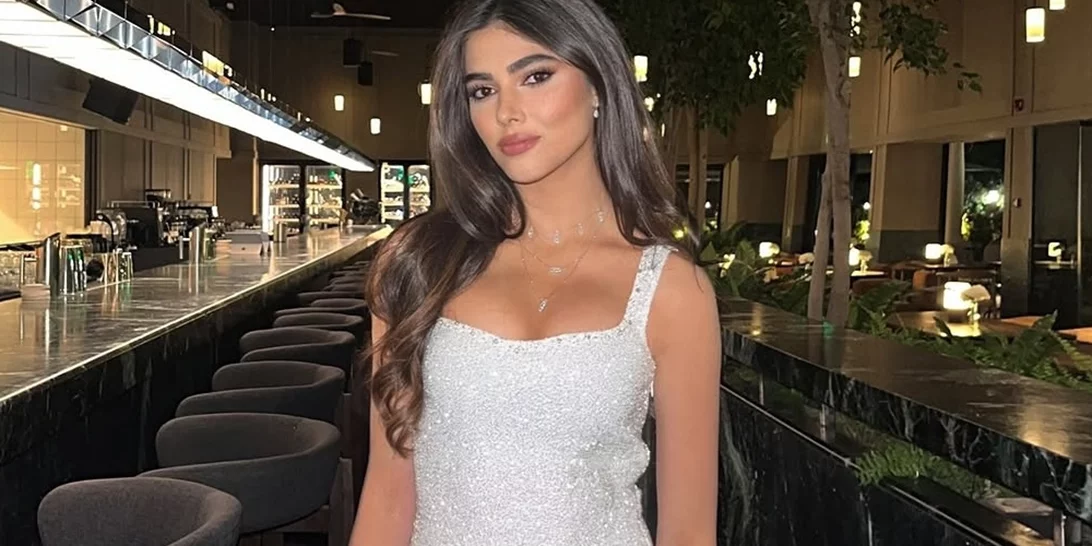 Η Λυδία Ευαγγελάτου σου δίνει την καλύτερη ιδέα αν δεν θες να φορέσεις little black dress σε βραδινή έξοδο