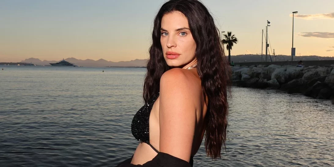 Η Χριστίνα Μπόμπα με το μπικίνι που κολακεύει τέλεια τις καμπύλες