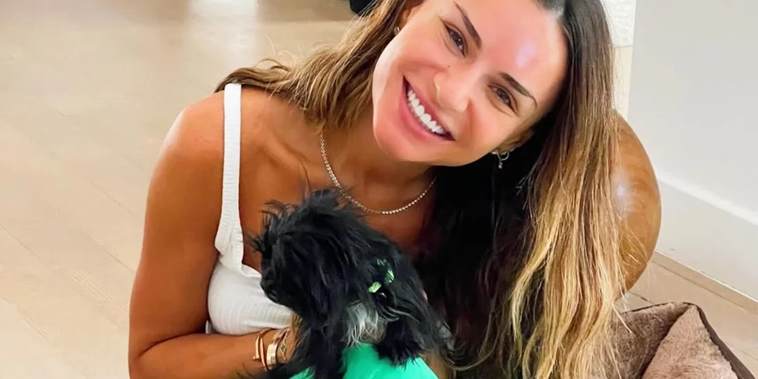 Ελένη Τσολάκη | Λατρέψαμε το ολόσωμο floral φορμάκι της κόρης της