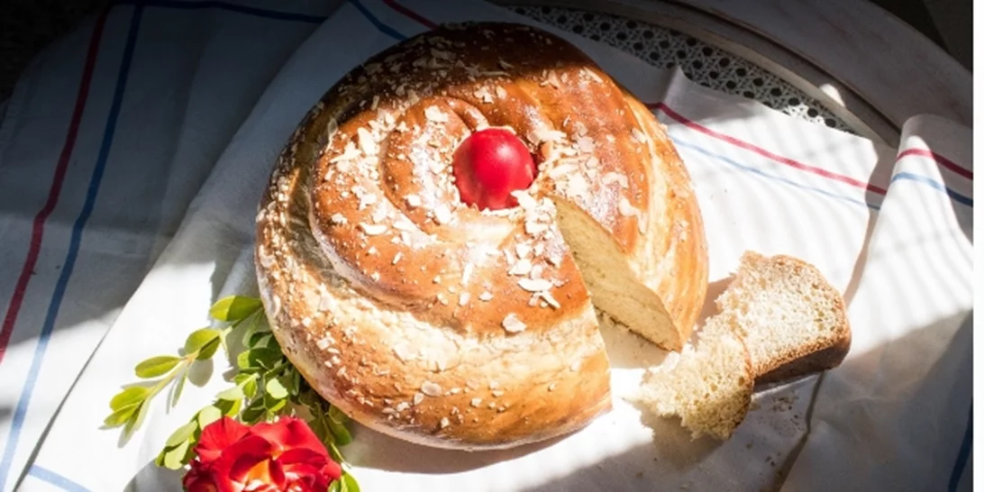 Συνταγές για πασχαλινό τσουρέκι, πασχαλινά κουλουράκια και κουλούρα της Λαμπρής