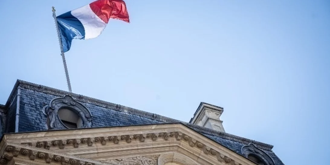 Η γαλλική βουλή υιοθέτησε νομοσχέδιο που απαγορεύει στα παιδιά κάτω των 15 ετών την πρόσβαση στα μέσα κοινωνικής δικτύωσης