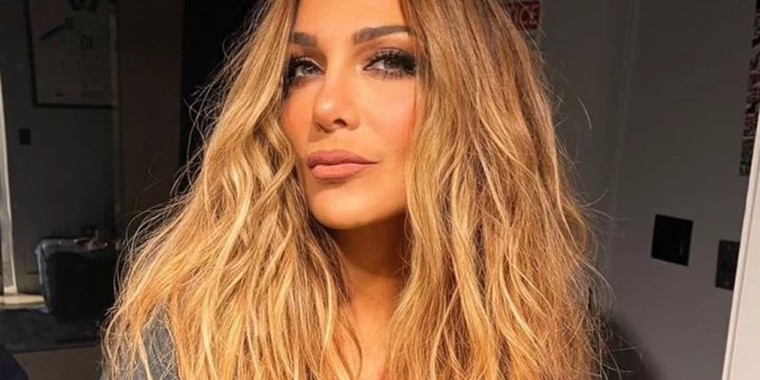 Δέσποινα Βανδή | Γιατί όλοι μιλούν για τα μαλλιά της;