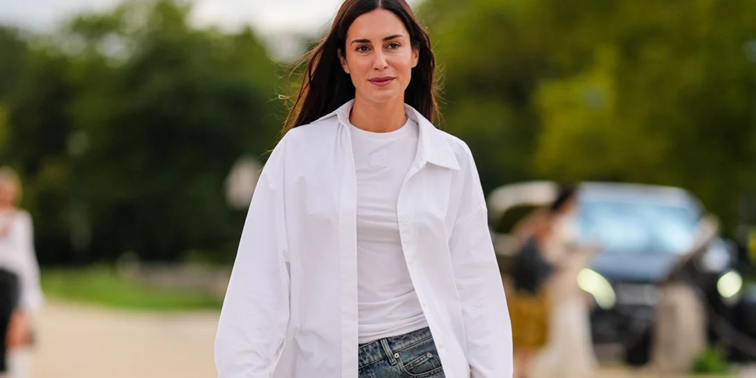 Λευκό t-shirt και τζιν παντελόνι | 9 διαφορετικοί συνδυασμοί για να δημιουργήσεις με αυτό το basic look