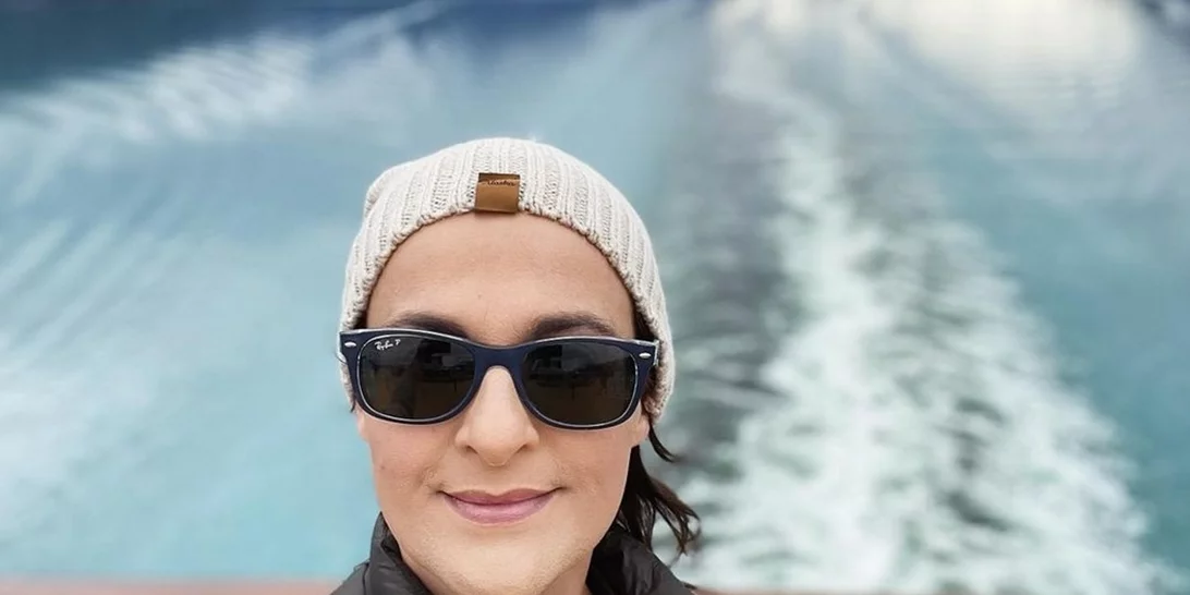 Επί δέκα χρόνια ισχυριζόταν ότι έπασχε από καρκίνο των οστών | Η απίστευτη ιστορία της σεναριογράφου του "Grey's Anatomy"