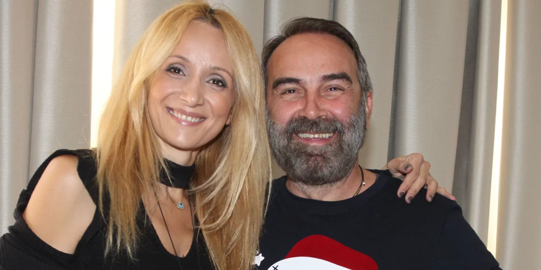 Ο Γρηγόρης Γκουντάρας στο πατρικό του σπίτι | "Τα παιδιά μου με ρώτησαν πώς χωρούσαμε"