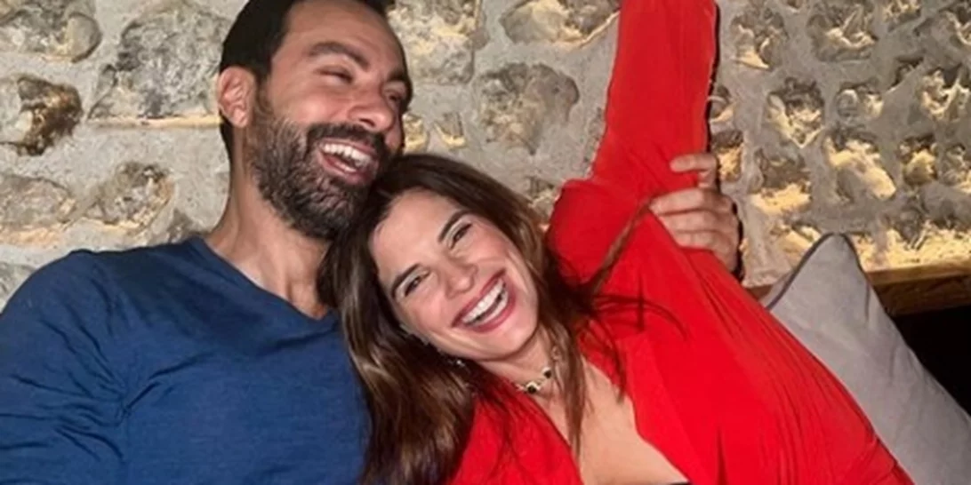 Ο Σάκης Τανιμανίδης εύχεται στη Χριστίνα του | Οι τρυφερές φωτογραφίες με τη σύζυγό του
