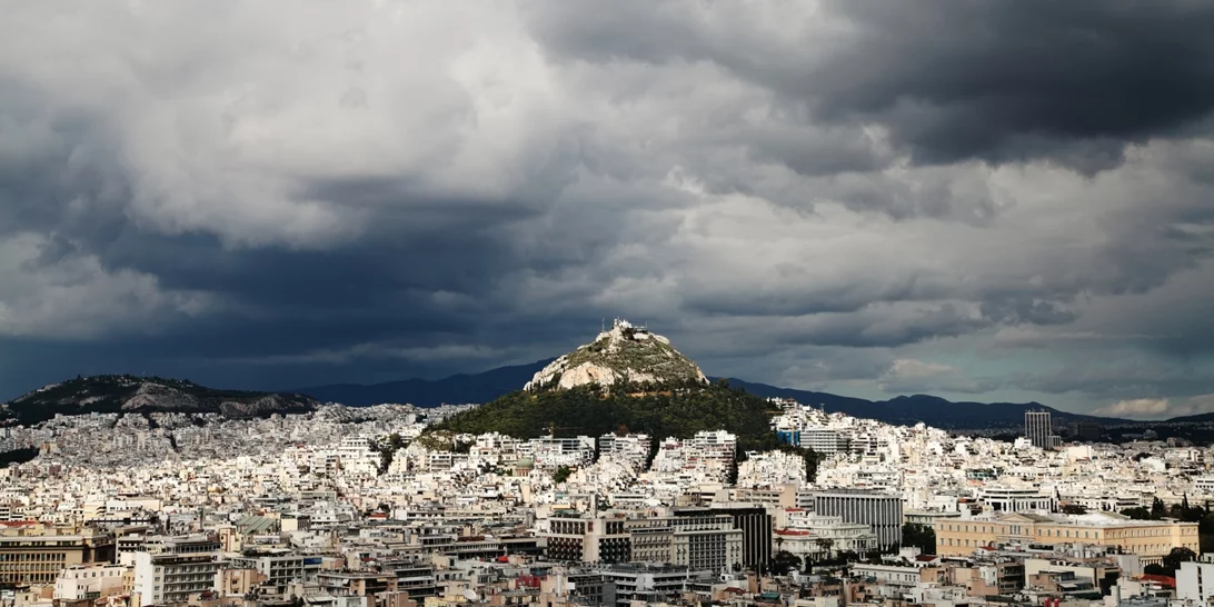 Καιρός: Ξεκινάει η επέλαση της κακοκαιρίας "Π" με έντονες βροχές και καταιγίδες - Πού και πότε θα χτυπήσει