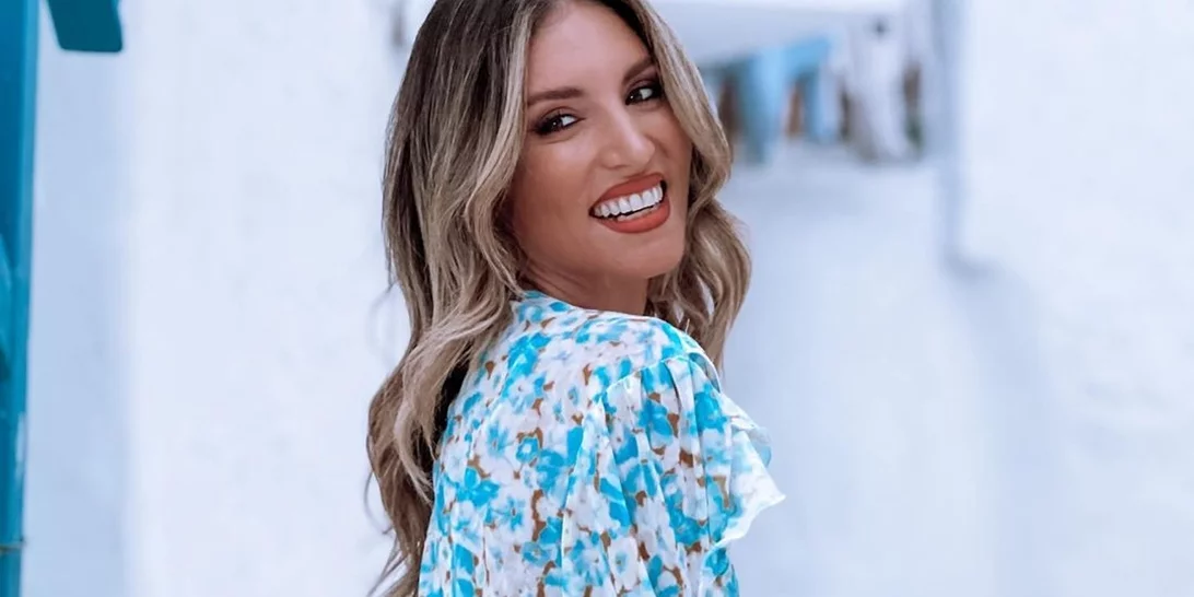 Αθηνά Οικονομάκου | Το boho chic χτένισμά της για την παραλία θα γίνει η νέα μας εμμονή