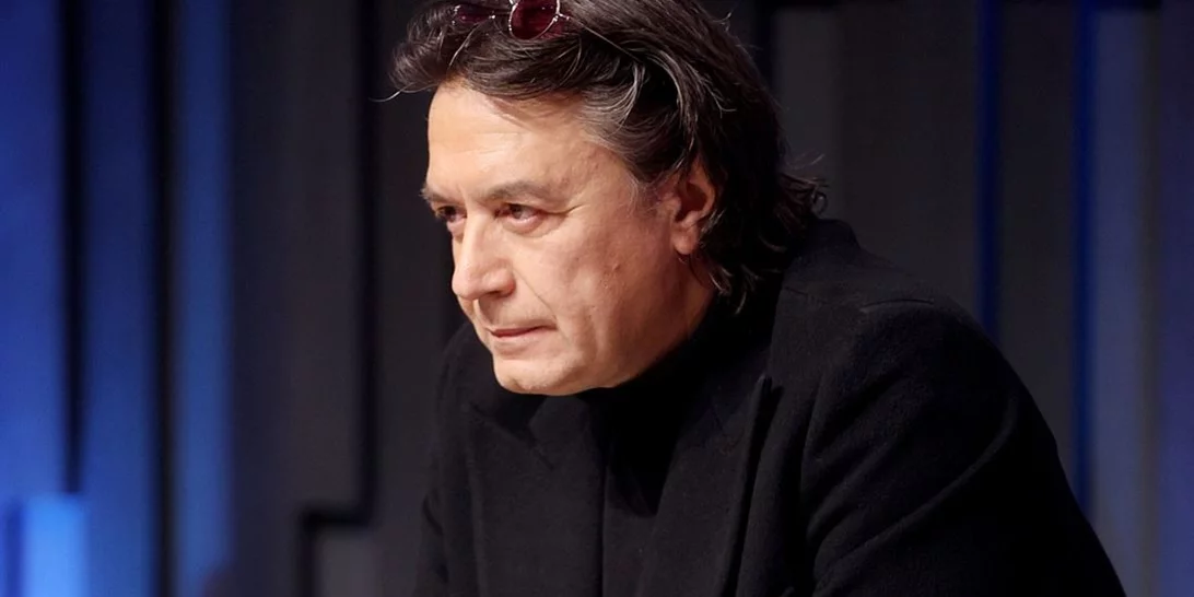 "Παράθυρο στο Άπειρο" | Ο Γιάννης Κότσιρας τραγουδά ανέκδοτη ποίηση του Άλκη Αλκαίου - "Αυτή η δουλειά είναι καρμική"