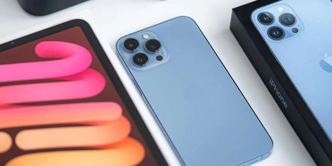 Η πιο έξυπνη αγορά για τα φετινά Χριστούγεννα είναι μια συσκευή "σαν καινούργια"