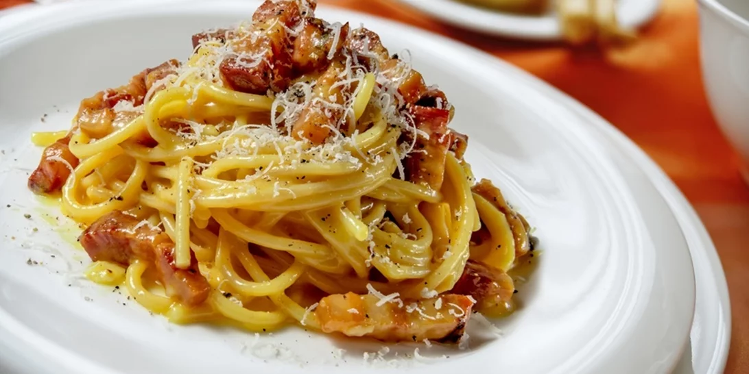 Η Φαίη Σκορδά στην κουζίνα | Η συνταγή της για αυθεντική ιταλική καρμπονάρα