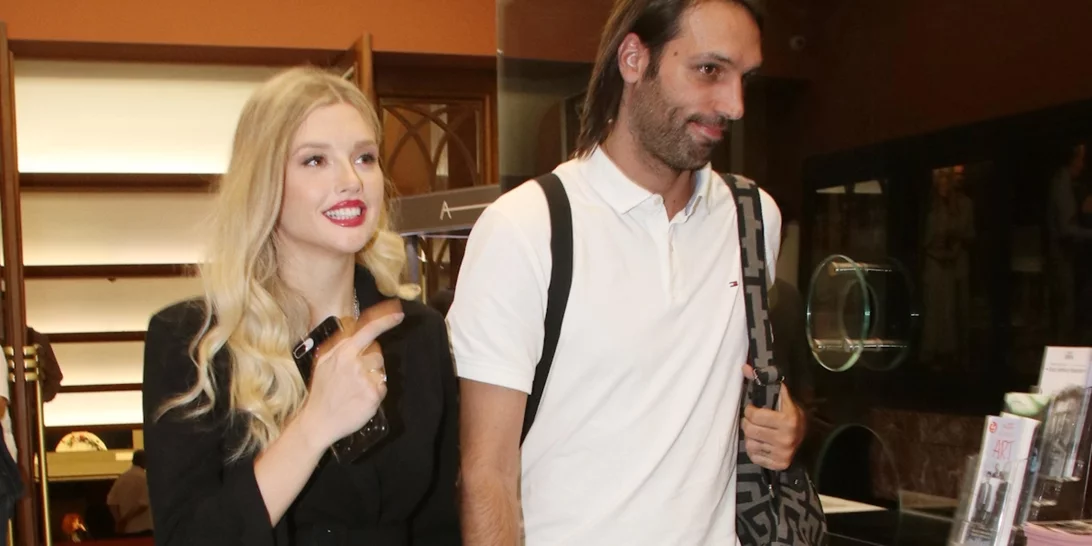 Κωνσταντίνα Κομμάτα - Γιώργος Σαμαράς: Η ανατρεπτική εμφάνιση, δυο μήνες μετά τον ερχομό του δεύτερου παιδιού τους