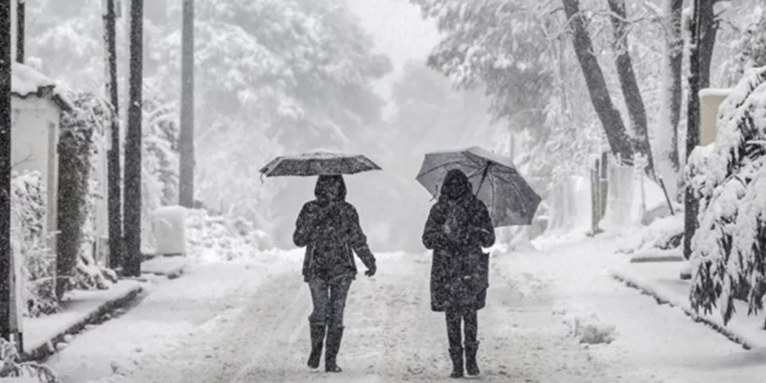 Νέο έκτακτο δελτίο με χιονοπτώσεις και ισχυρό παγετό | Πώς συνεχίζεται η κακοκαιρία - Τι προβλέπεται για την Αττική