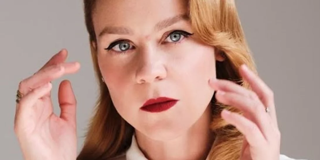 Λένα Παπαληγούρα | "Είμαι πιστή, δοτική, αρκεί να μη νιώσω ότι ο άλλος προσπαθεί να με κλείσει σε κλουβί"