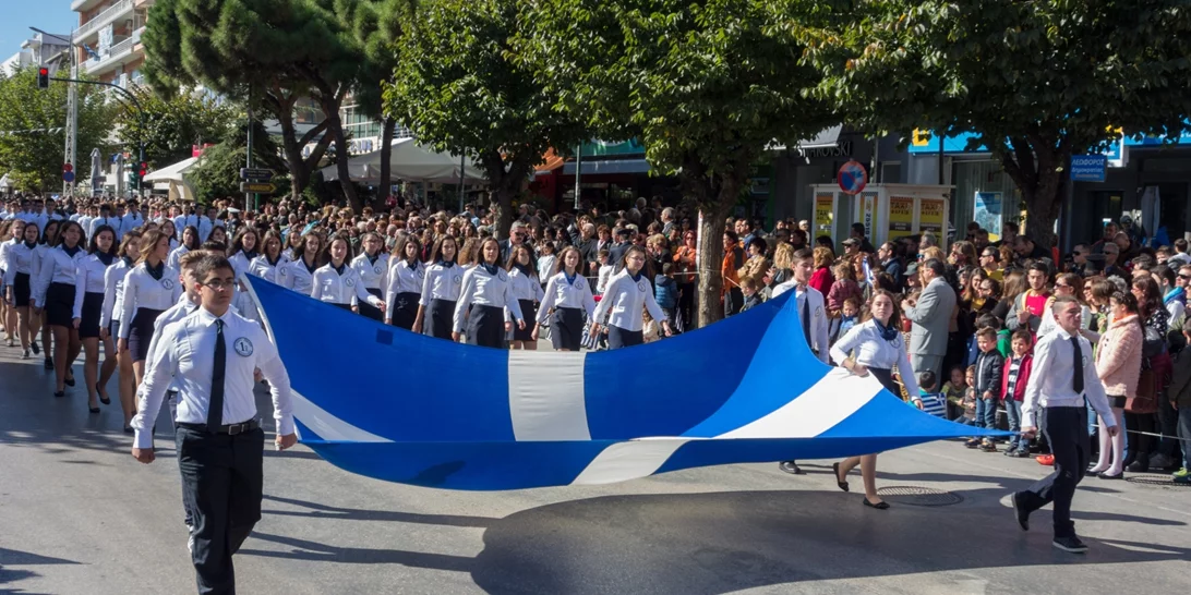 28η Οκτωβρίου | Στρατιωτική παρέλαση στη Θεσσαλονίκη - Μαθητικές στην Αθήνα και σε όλη τη χώρα