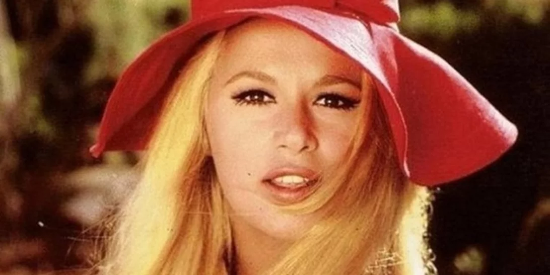 Κι όμως, η Αλίκη Βουγιουκλάκη είχε σωσία στις ταινίες της (και η ομοιότητα είναι εκπληκτική)