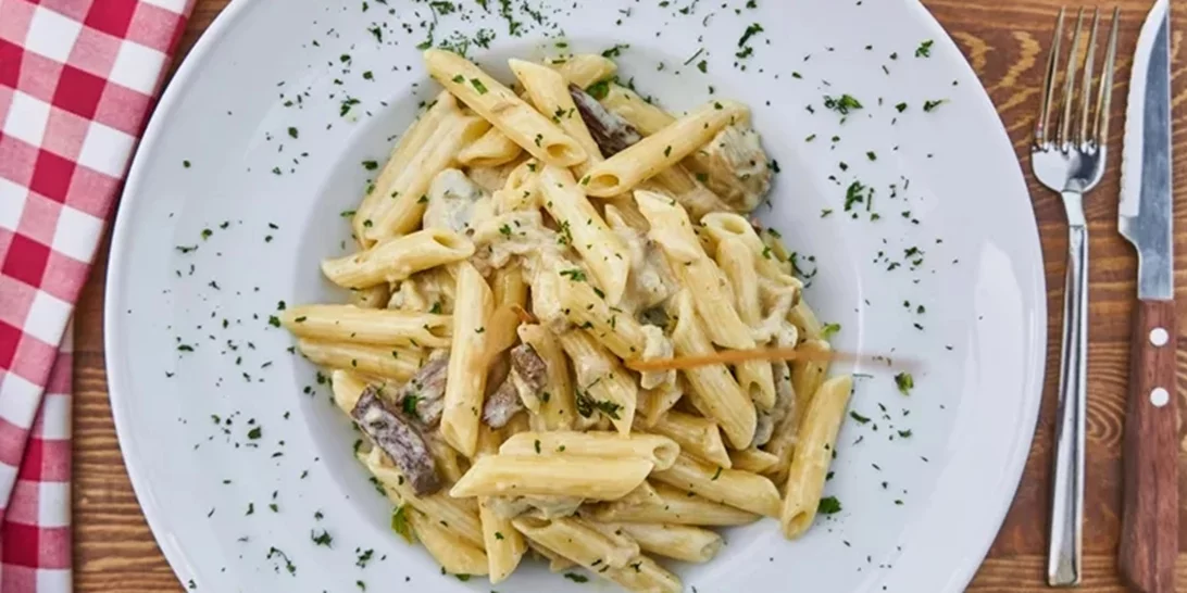 "Γεύμα σε ιταλικό; Δεν μπορώ, κάνω δίαιτα": Απαντάμε στους δημοφιλέστερους μύθους για τα ζυμαρικά