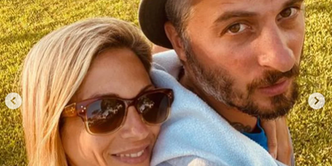 Σοφία Καρβέλα | Πήρε διαζύγιο από τον Θανάση Πανουργιά - Το δημόσιο "σ' αγαπώ" (εικόνες)