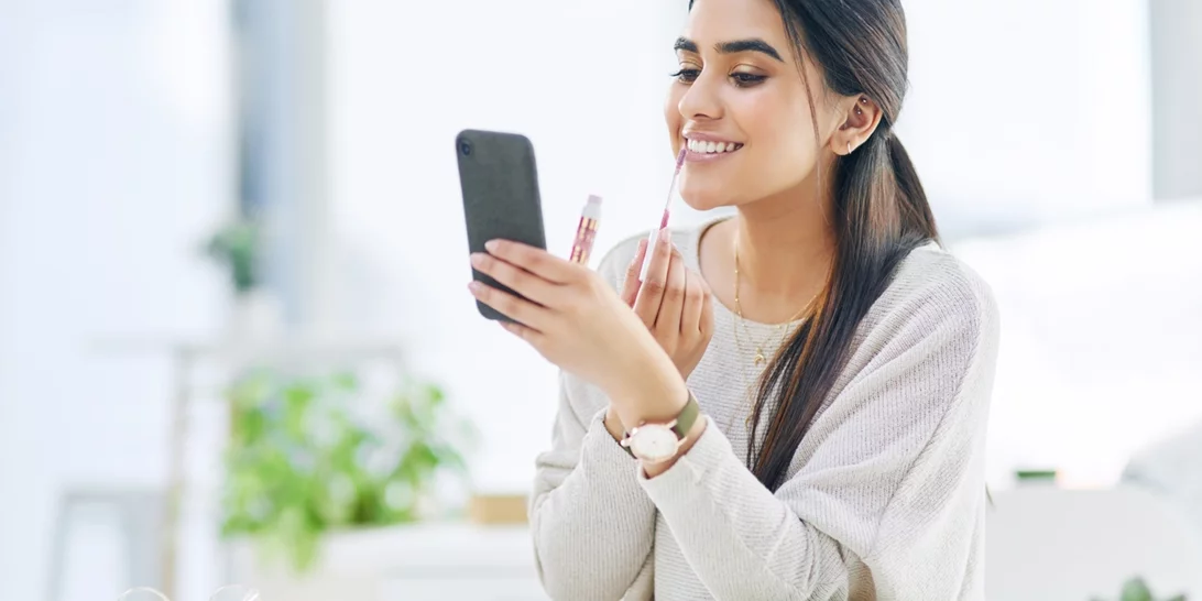 Τα 5 συχνότερα λάθη στο μακιγιάζ γραφείου και πώς θα τα αποφύγεις