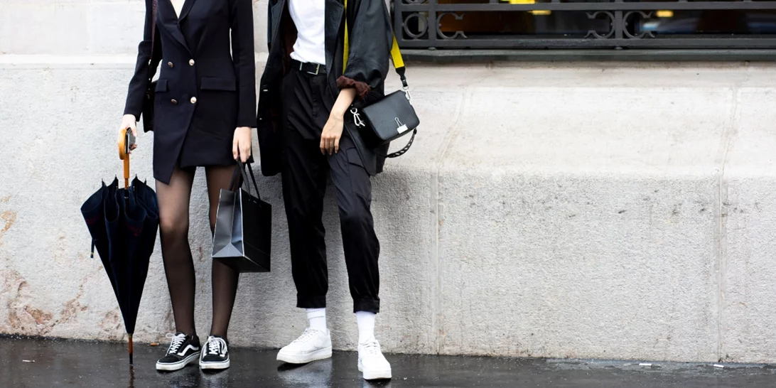 Βρήκαμε τα 10 ζευγάρια sneakers που είναι ιδανικά για κάθε περίσταση