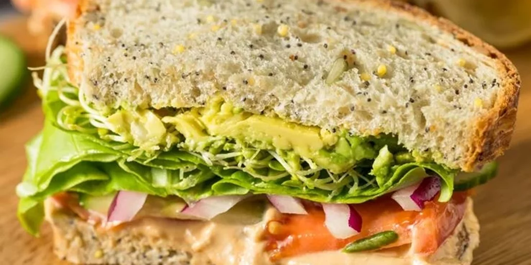 Τοστάκι για αποτοξίνωση: Ελαφριά υλικά που βοηθούν το σώμα να "καθαρίσει"