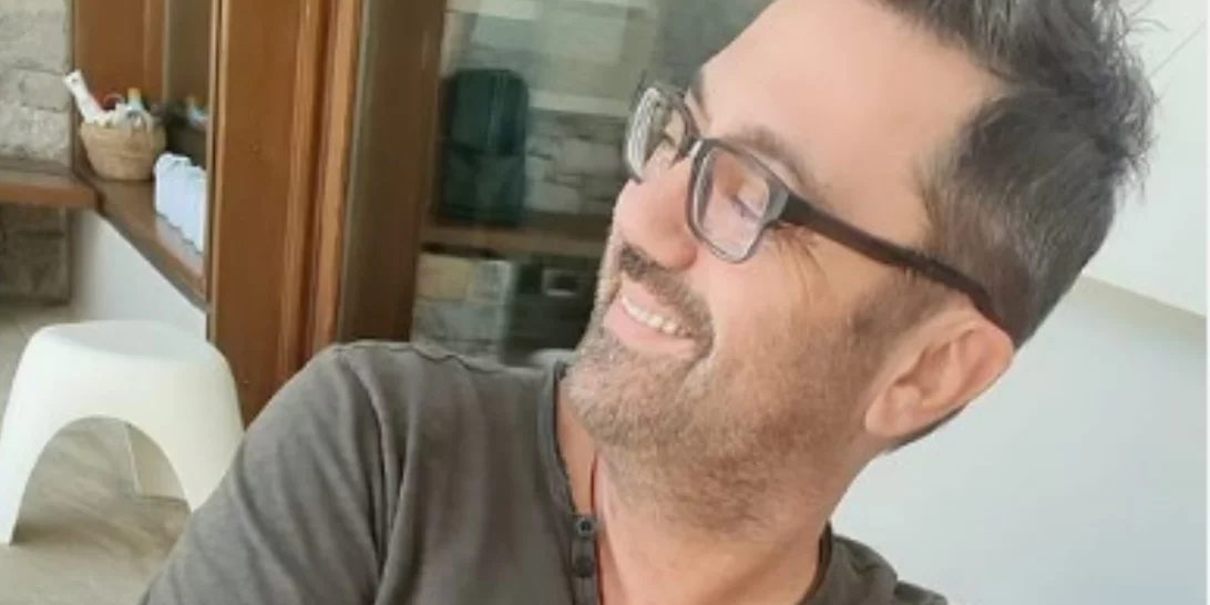 Γιώργος Θεοφάνους | Οι πρώτες φωτογραφίες μετά το σοβαρό χειρουργείο και το δημόσιο μήνυμα