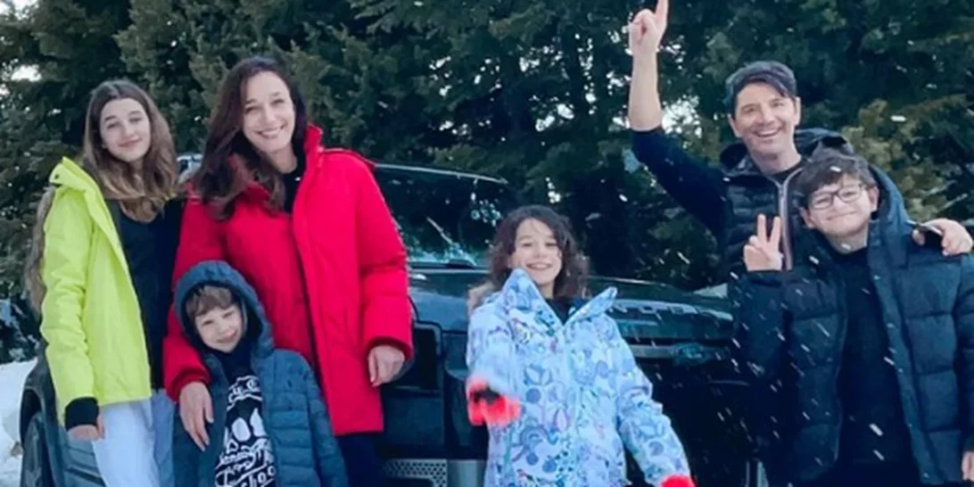 Αναστασία Ρουβά | Η μεγαλύτερη κόρη των Ρουβά - Ζυγούλη έχει ήδη φτάσει σε ύψος την (πιο μελαχρινή από ποτέ) μητέρα της