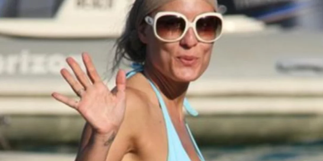 Ελεονώρα Μελέτη | Το ποίημα κατά του body shaming και το δημόσιο μήνυμα