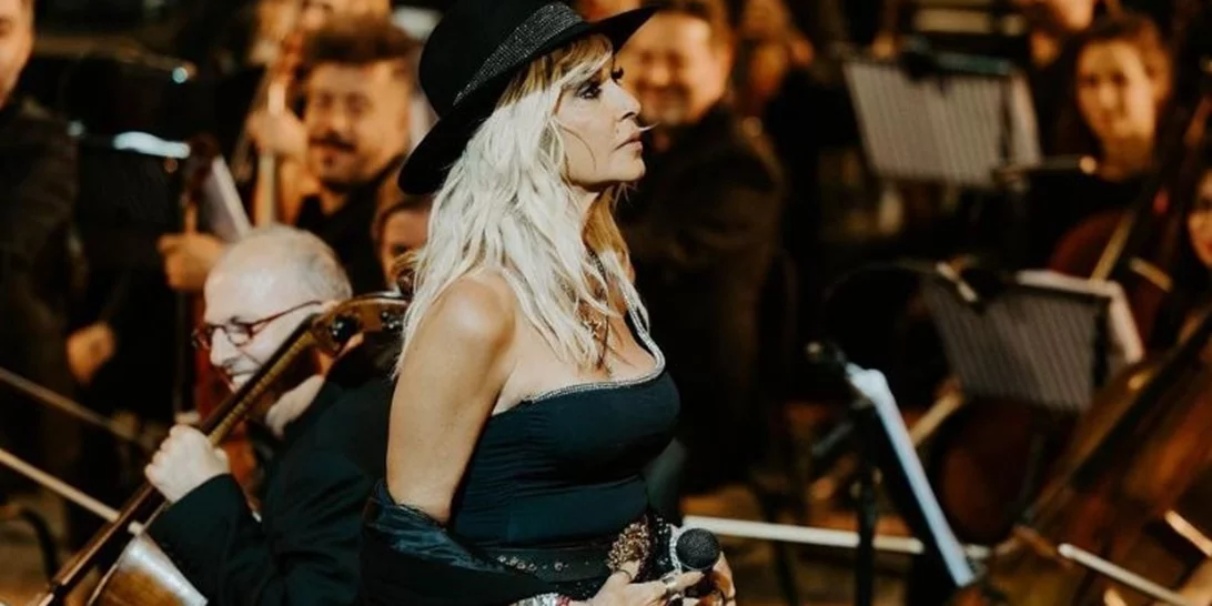 Άννα Βίσση | Με την αδερφή της Nίκη σε εκδήλωση στην Κύπρο