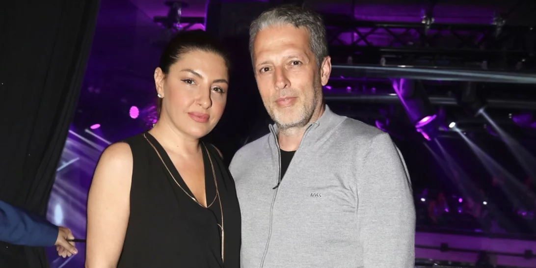 Έλενα Παπαρίζου | Η αριστοκρατική μεζονέτα που ζει με τον Ανδρέα Καψάλη στα νότια προάστια