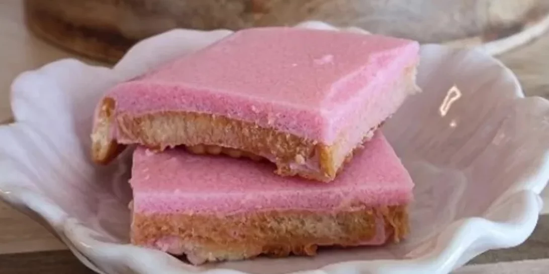 Γιαουρτογλυκό με 4 υλικά | Εύκολο, δροσιστικό και ιδανικό εάν ακολουθείς διατροφή