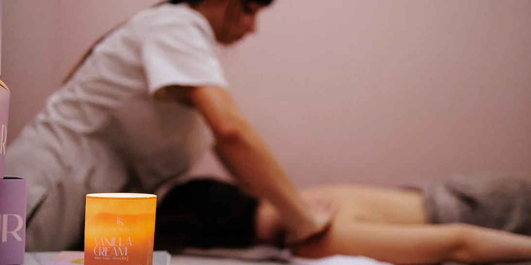 Candle Massage | Το τελετουργικό χαλάρωσης που θα σε απαλλάξει από το στρες
