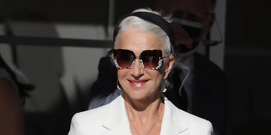 Dame Mirren: "Είναι άδικο και ενοχλητικό να σου συμπεριφέρονται διαφορετικά λόγω ηλικίας"