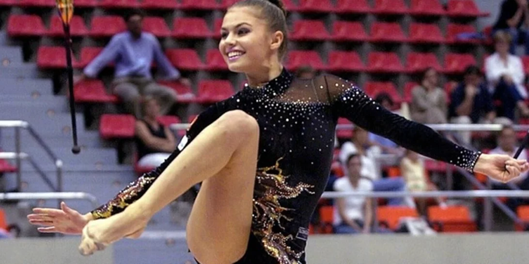 Αlina Kabaeva |  Η ιστορία της Ρωσίδας Ολυμπιονίκη και ερωμένης του Vladimir Putin